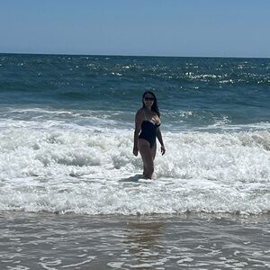 Meet your Posher, Rose